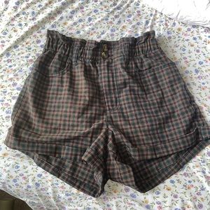 american eagle plaid shorts